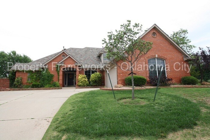 Primary Photo - Spacious 5 bed 3 bath in Edmond