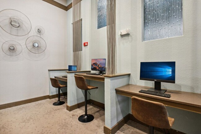 Foto del edificio - Century Deerwood Park
