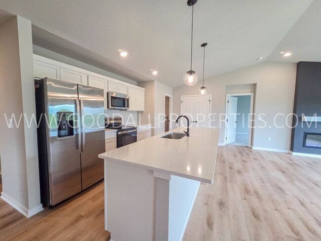 Building Photo - Enjoy new construction living in a prime Norwalk location!
