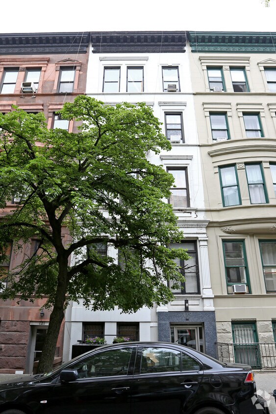 Building Photo - 119 W 75th St