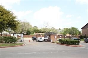 Foto del edificio - 7059 Chasewood Dr