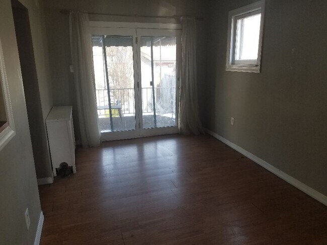 Comedor - 3459 Denny St