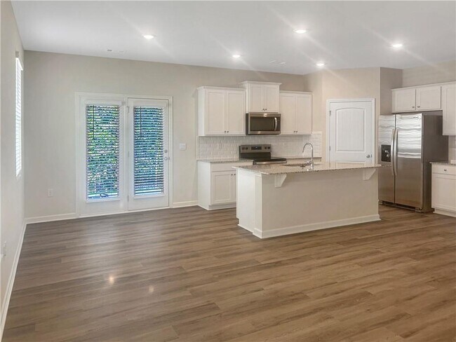 Foto del edificio - 55 Rustin Rdg