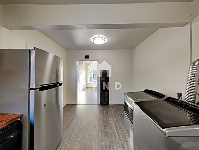 Foto del edificio - 4700 65th St