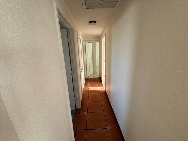 Foto del edificio - 2430 N Central Ave