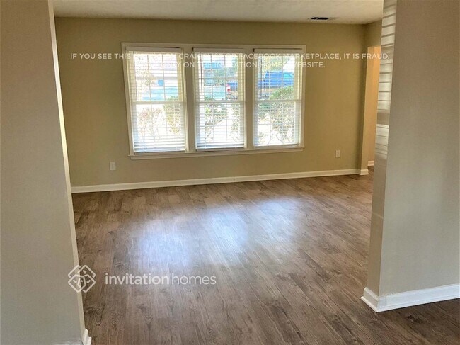 Building Photo - 4085 Spinnaker Dr