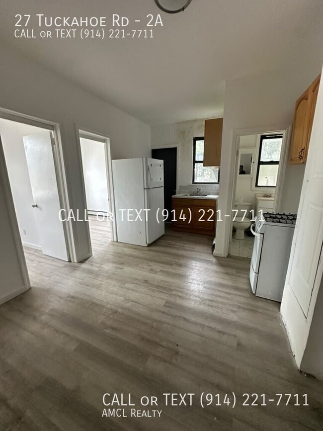 Foto del edificio - 27 Tuckahoe Rd