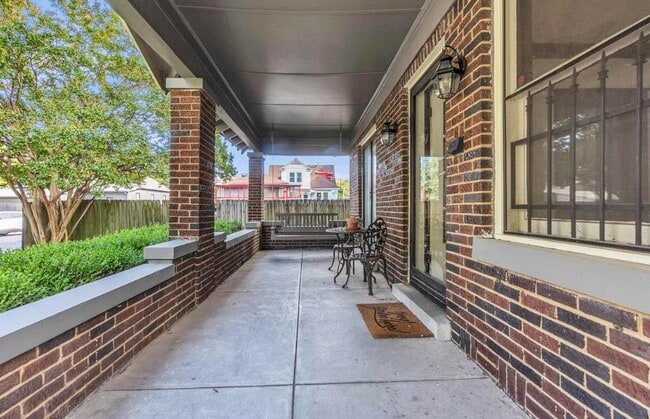 Foto del edificio - 2109 Felix Ave