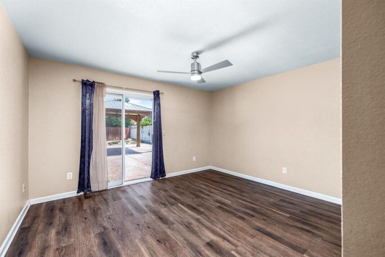 Foto del edificio - 5761 Caribbean Cir