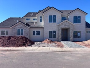 Building Photo - 362 Homeside Rd