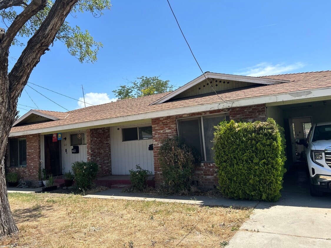 Foto principal - 608 N Blackstone St