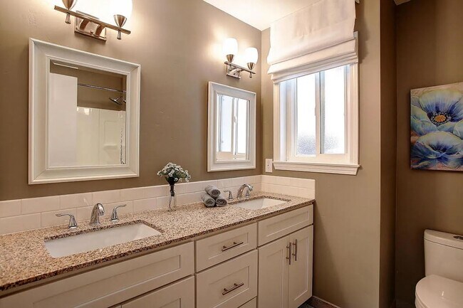 Foto del edificio - Well maintained, updated Goleta home