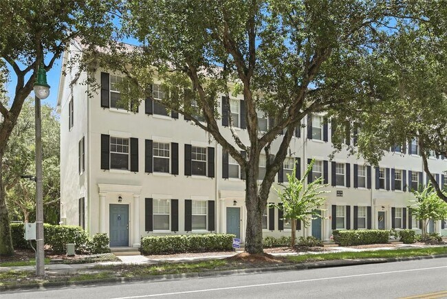 Foto del edificio - 1020 Waterside Dr
