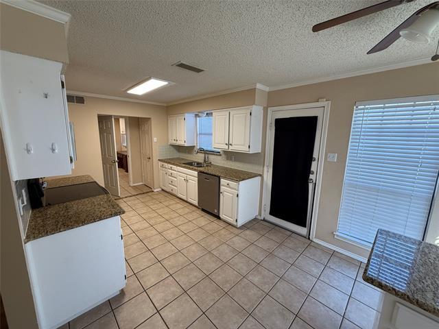 Building Photo - 5731 Sterling Green Trail