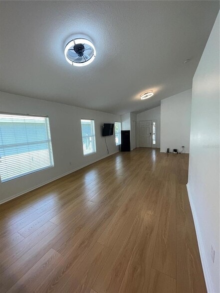 Building Photo - 5033 Prairie View Way