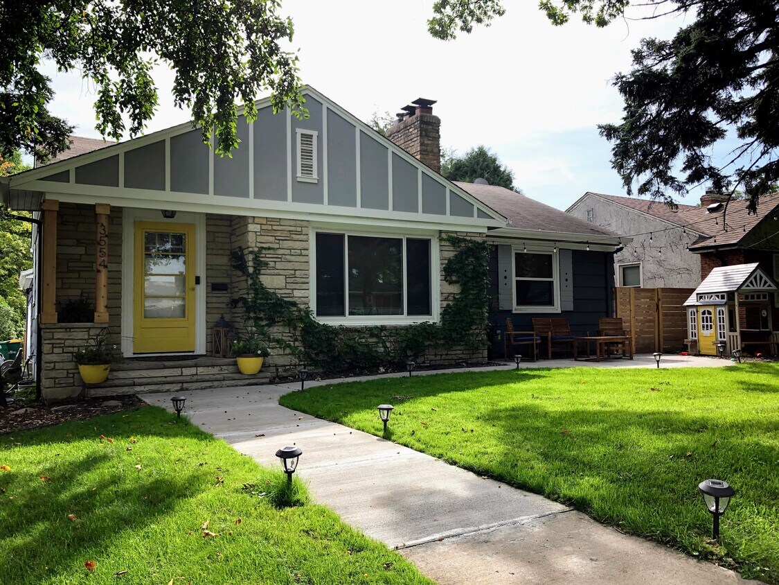 Primary Photo - 3554 Abbott Ave N