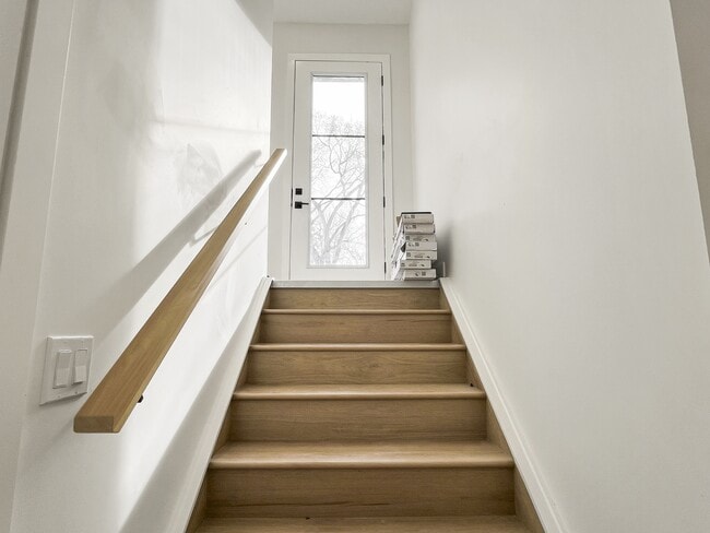 Building Photo - 8604-8685 85 St NW