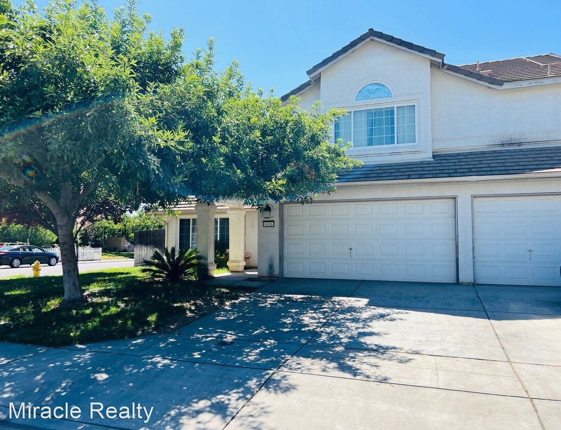 Primary Photo - 4 br, 3 bath House - 1426 Alexis Way