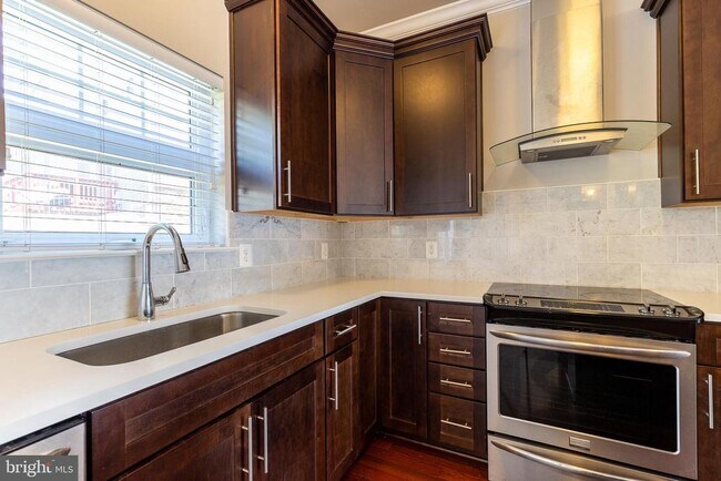 Foto del edificio - 427 Woodcrest Dr SE