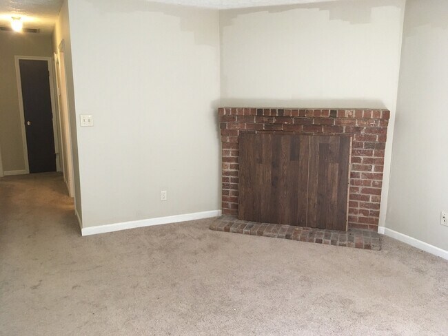 Building Photo - 155/157 Windy Hill Court Duplex