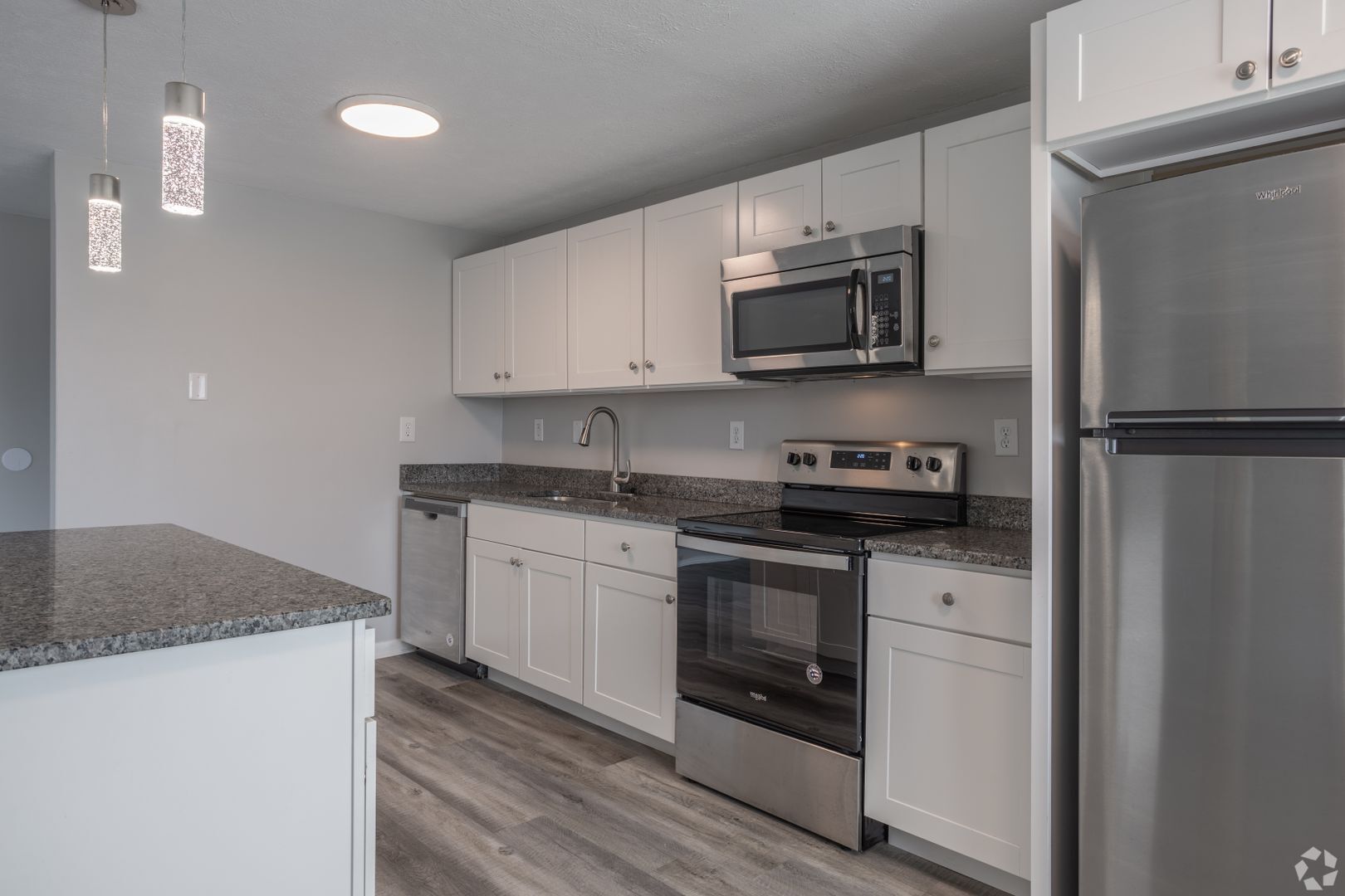 Claridge House Apartments – 1 Bed 1 Bath - Upgraded
