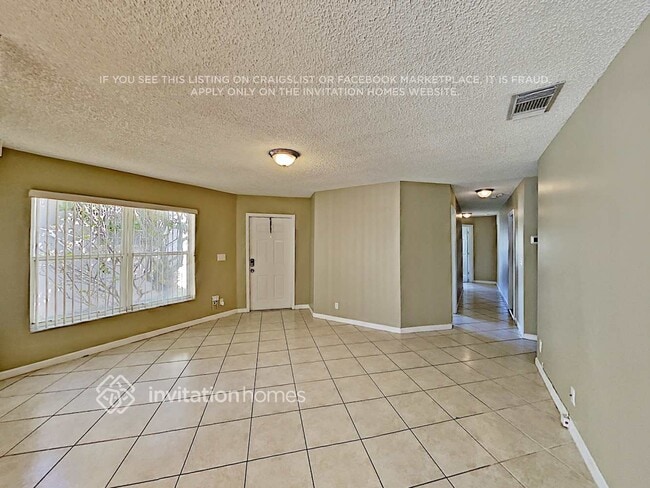 Foto del edificio - 1156 Rialto Dr