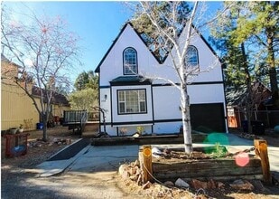 Building Photo - 158 Leonard Ln
