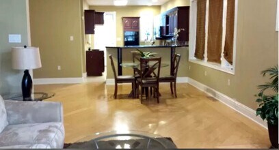 Building Photo - 4122-4124-4124 S Grand Blvd Building Photo - 4122-4124-4124 S Grand Blvd