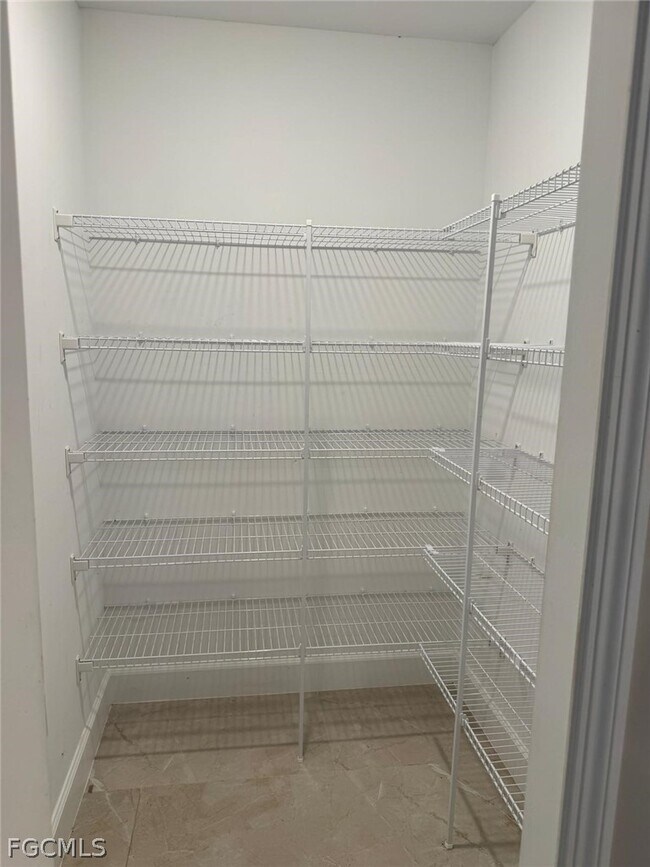 Foto del edificio - 2134 Davis St