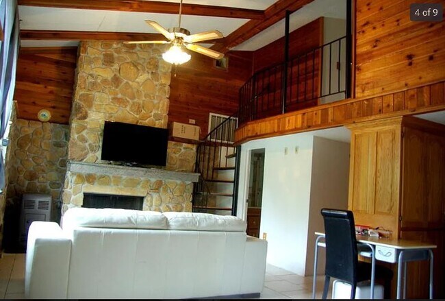 Foto del edificio - 2901 Kelvington Dr