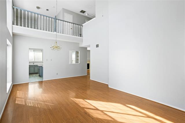 Building Photo - 1112 Canoe Ln