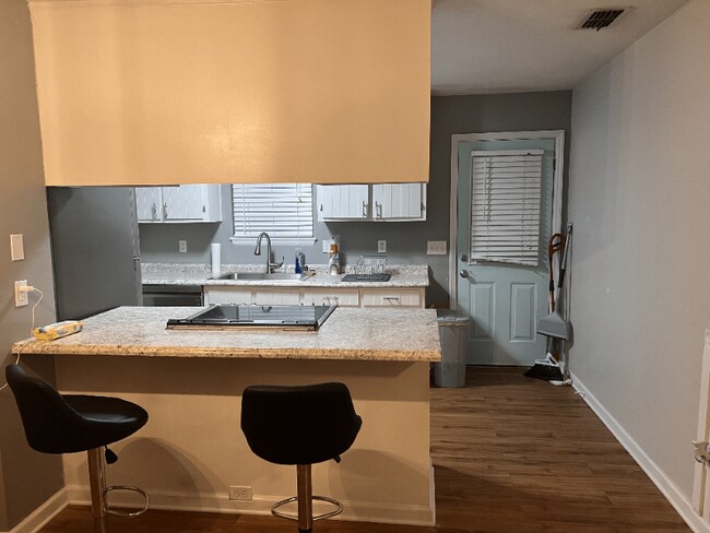 Foto del edificio - 2048 Canewood Ct