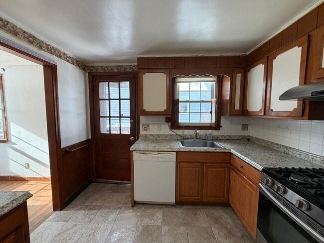 Foto del edificio - 24 Grapevine Ave