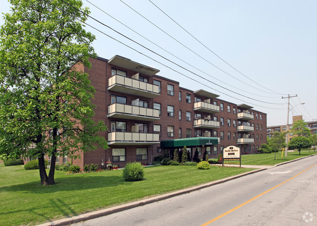 Building Photo - Daymark Court