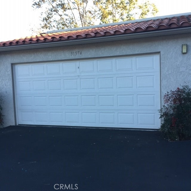 Building Photo - 31574 W Nine Dr