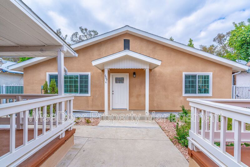 Foto principal - 609 W 4th Ave