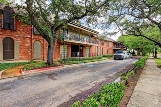Building Photo - 11550 Chimney Rock Rd