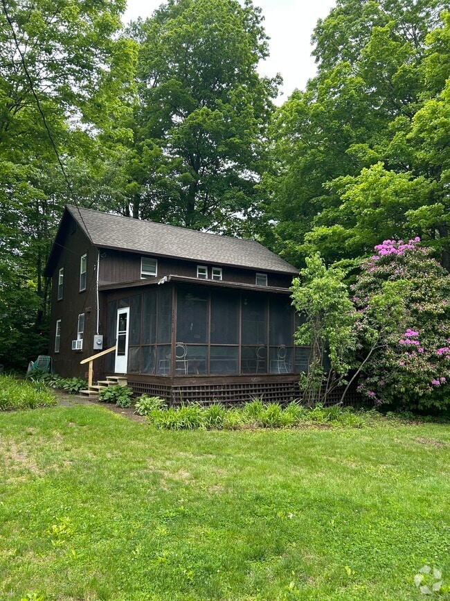 Building Photo - 300 Bantam Lake Rd