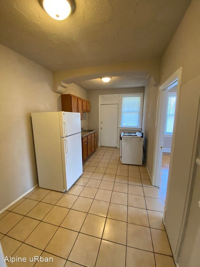 Building Photo - 1 br, 1 bath Apartment - 5345-49 Cabanne A...
