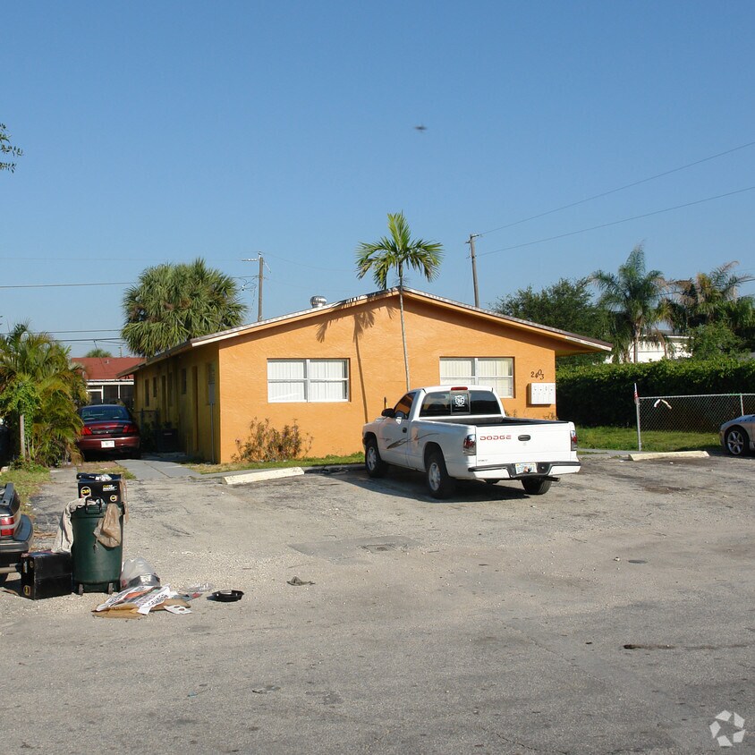 Foto del edificio - 2403 SW 42nd Ave