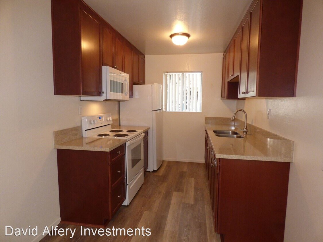 Foto principal - 5065 Thorne Dr