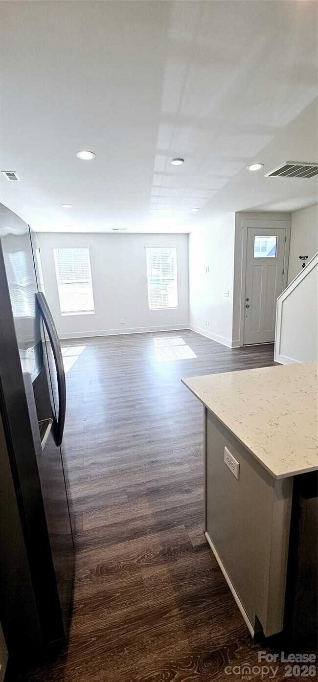 Foto del edificio - 3915 Ironwood St