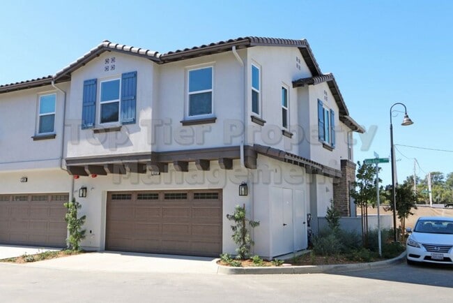 Foto del edificio - ***Charming 3 bed / 2.5 bath Townhome in O...