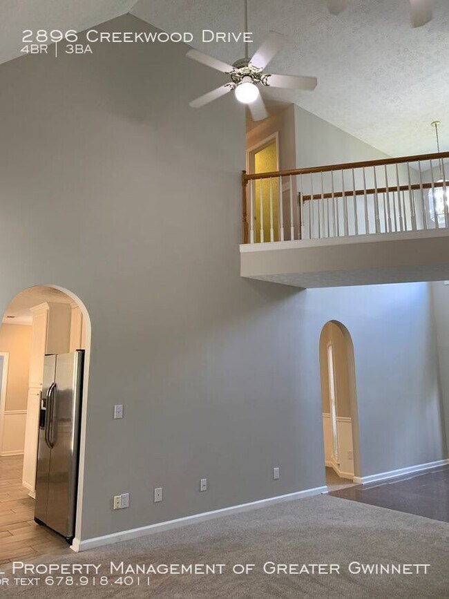 Building Photo - Spacious Home in Snellville