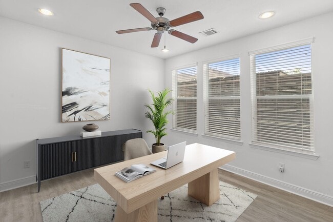 Building Photo - 2718 McGowen St