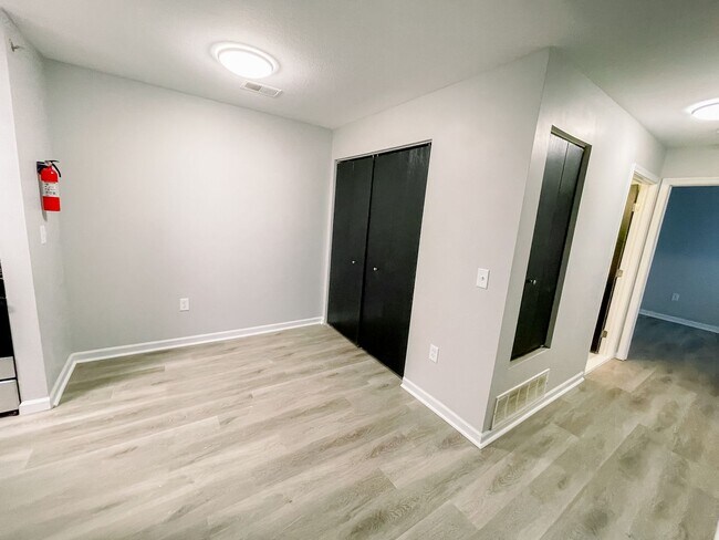 Foto del edificio - Looking for new construction? This is as c...