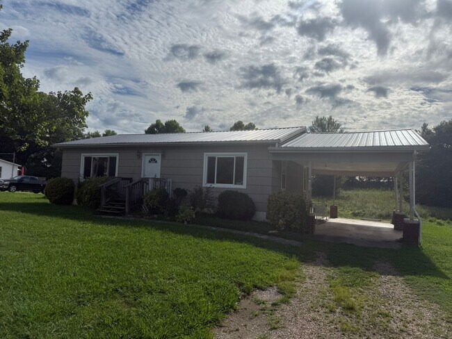 Foto del edificio - 3 Bedroom 1 Bathroom Home in Greene County...