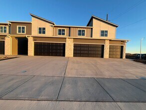 Building Photo - 2409 Caolinn Pl
