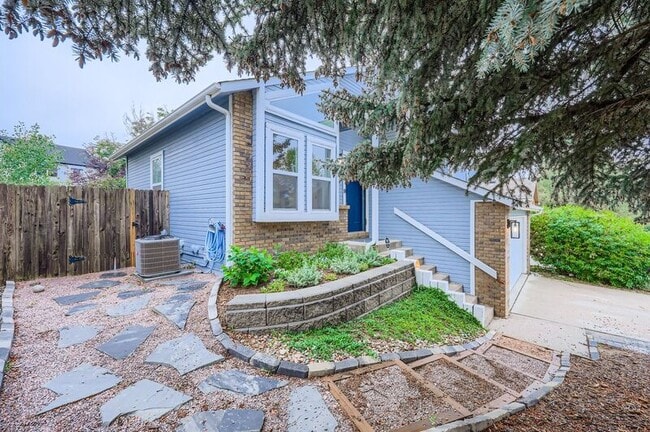 Building Photo - 3435 Mountainside Dr