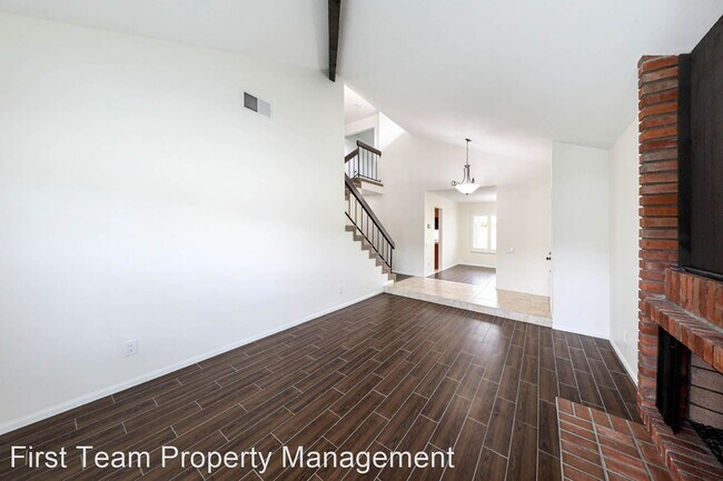 Building Photo - 4 br, 2.5 bath House - 5 Sandpiper
